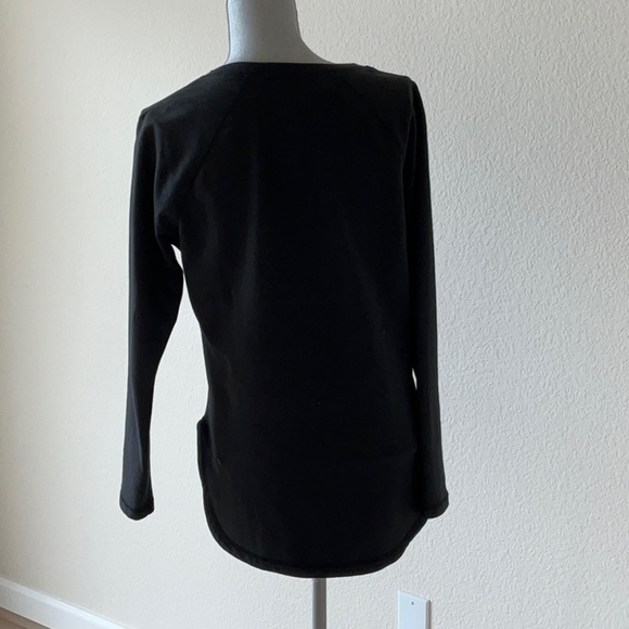 Lululemon V-neck Sweatshirt w/zipper kangaroo pocket, size 6 - Picture 5 of 7